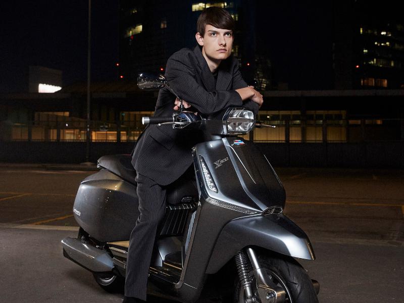 lambretta X300 SR