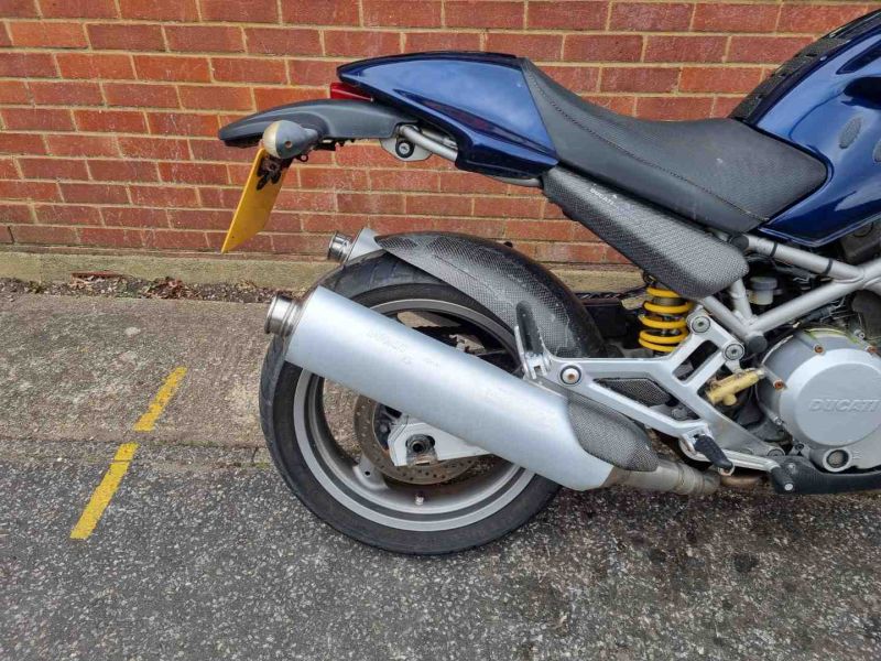 ducati MONSTER