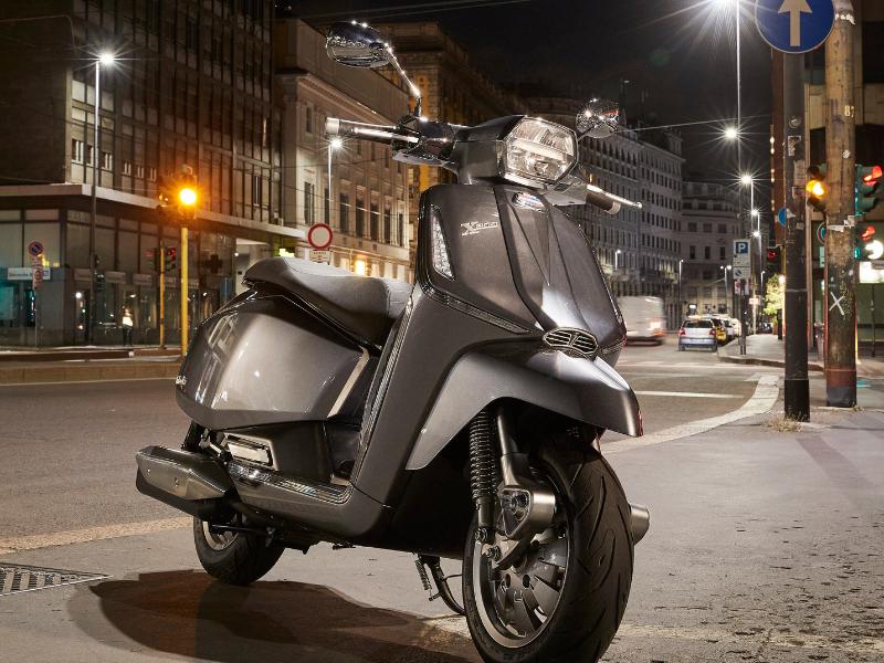 lambretta X300 SR
