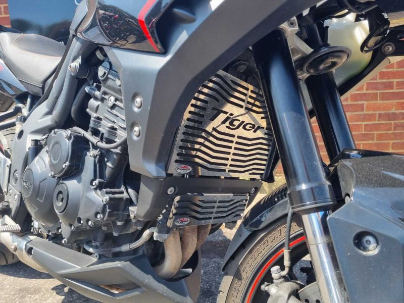 triumph TIGER1050