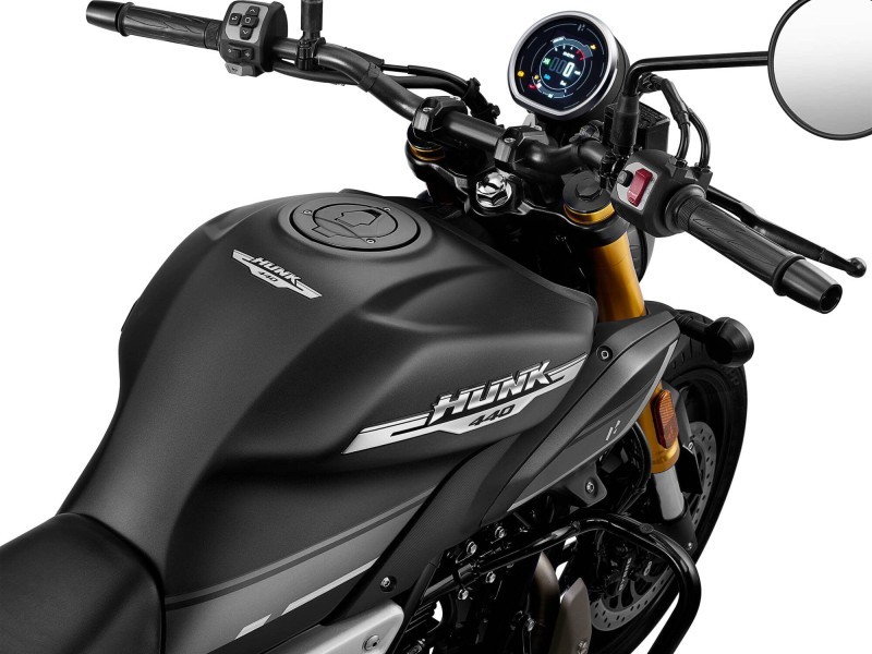 hero HUNK 440