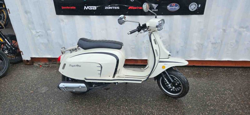 royal alloy GT1 125 LC