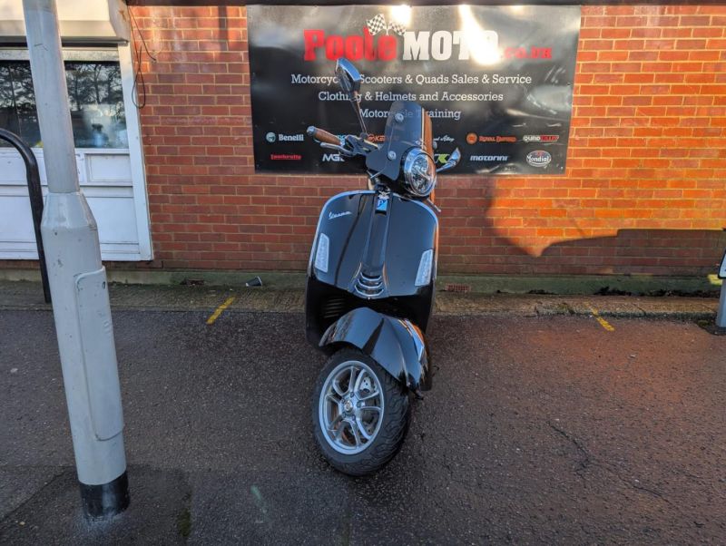 vespa 300 GTS ABS