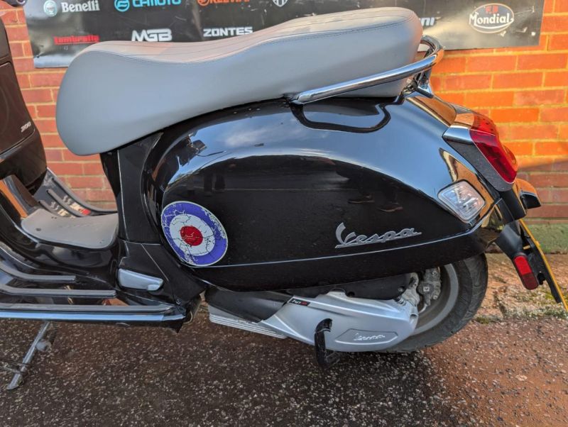 vespa 300 GTS ABS