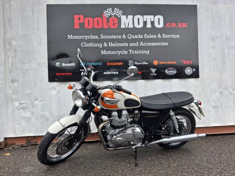 triumph T100