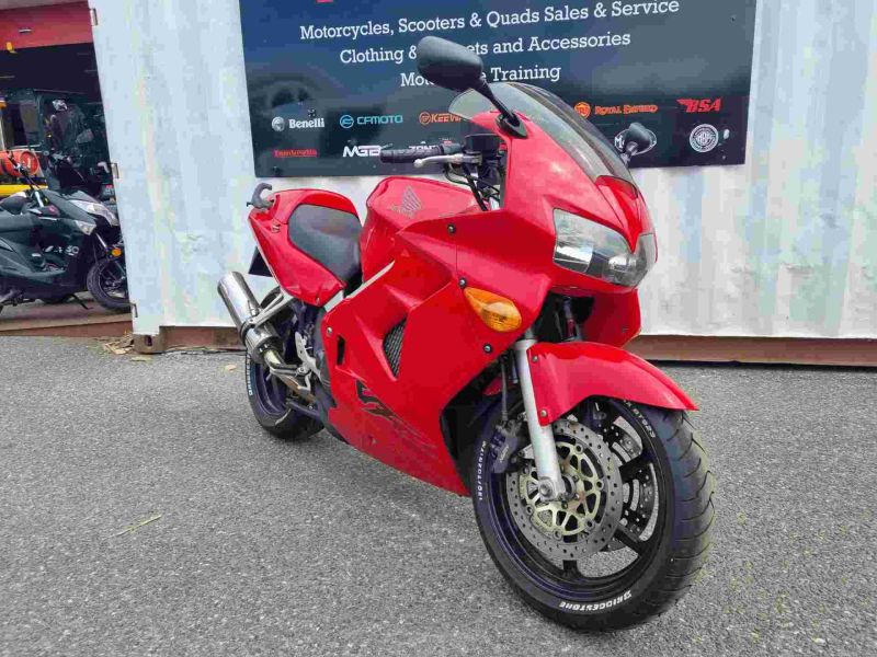 ducati SUPERSPORT S