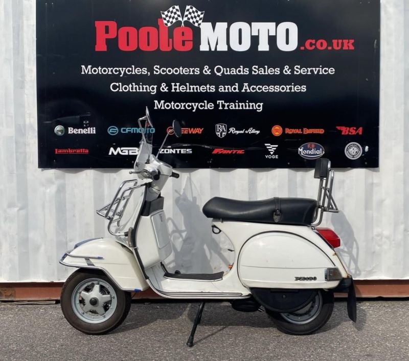 piaggio PX150
