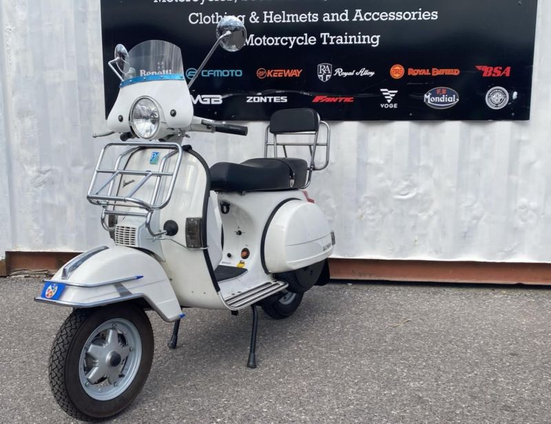 piaggio PX150