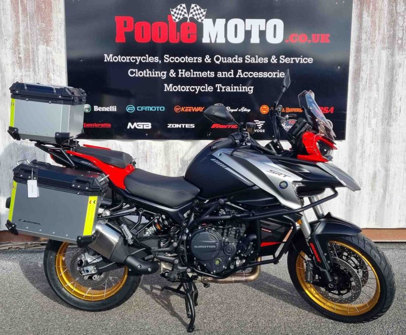 qjmotor SRT 900 SX