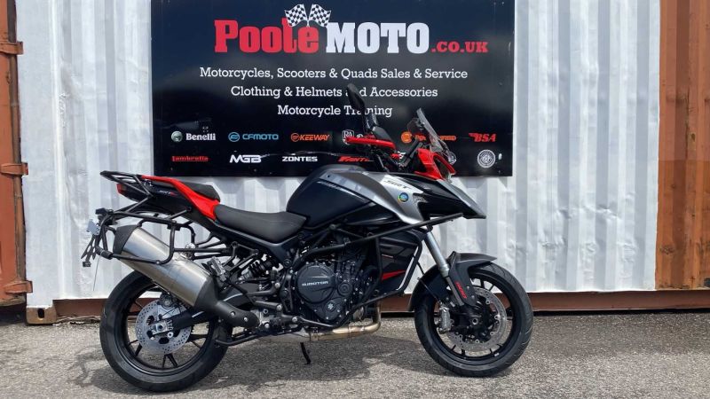 qjmotor SRT 900 SX