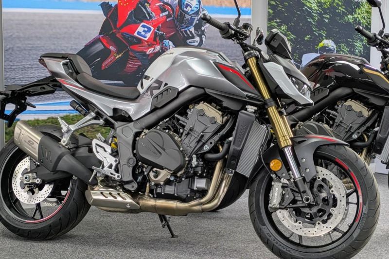 qjmotor SRK 800