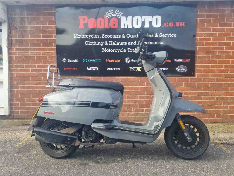 lambretta V125 SPECIAL