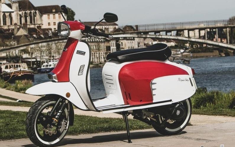 royal alloy GT1 125 LC