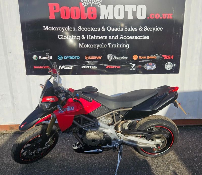 aprilia DORSODURO 750