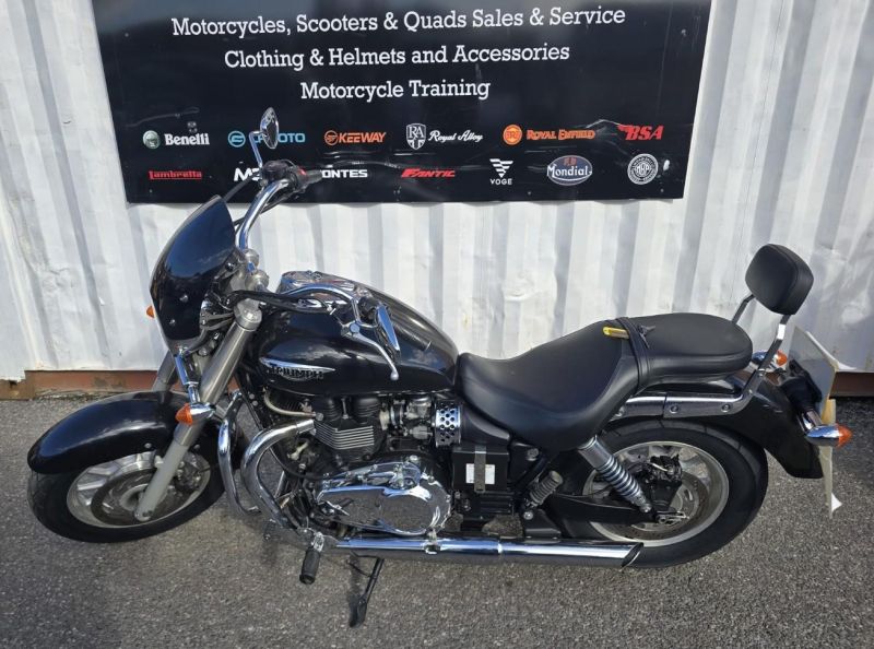 triumph TRUIMPH BONNEVILLE AMERICA 865