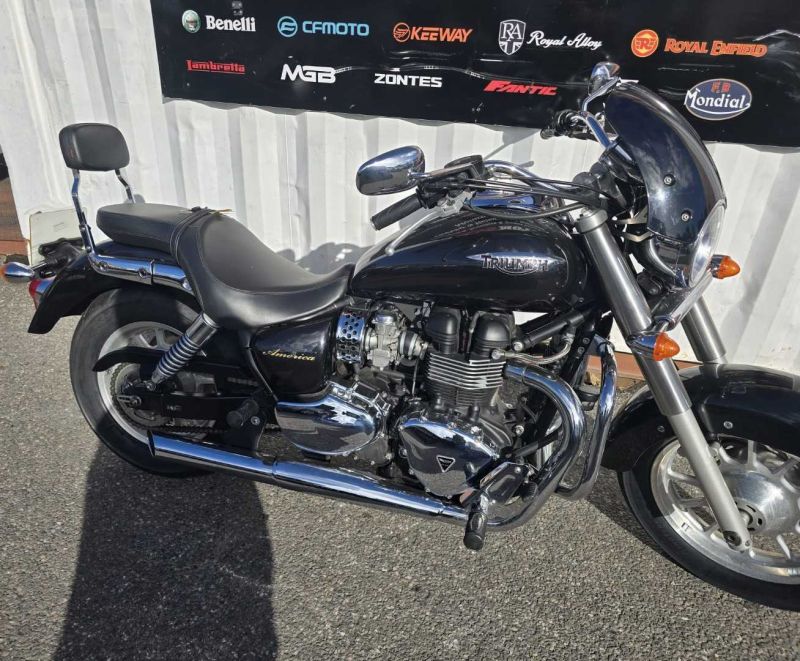 triumph TRUIMPH BONNEVILLE AMERICA 865