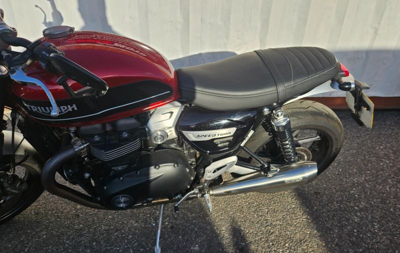 triumph SPEEDTWIN