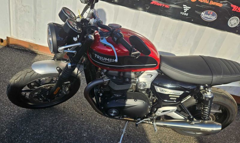 triumph SPEEDTWIN