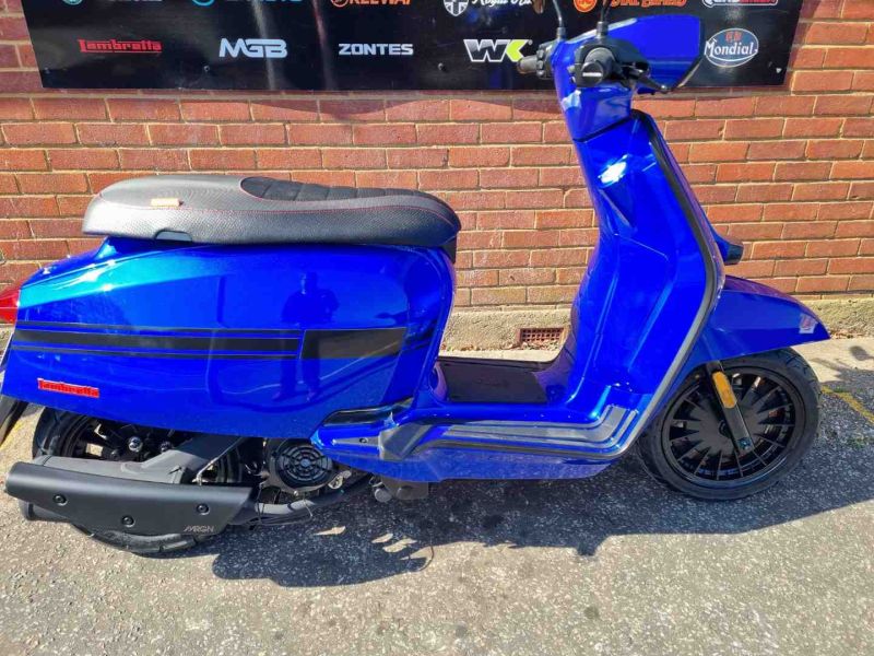 lambretta V125 SPECIAL