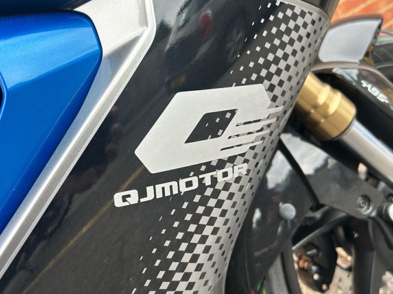 qjmotor QJMOTO SRK 125R