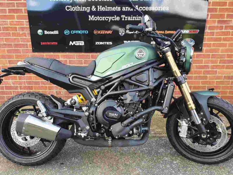 benelli LEONCINO 800